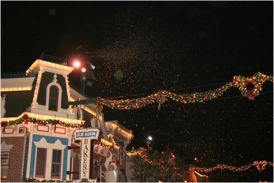 2006 Disneyland Christmas Parade