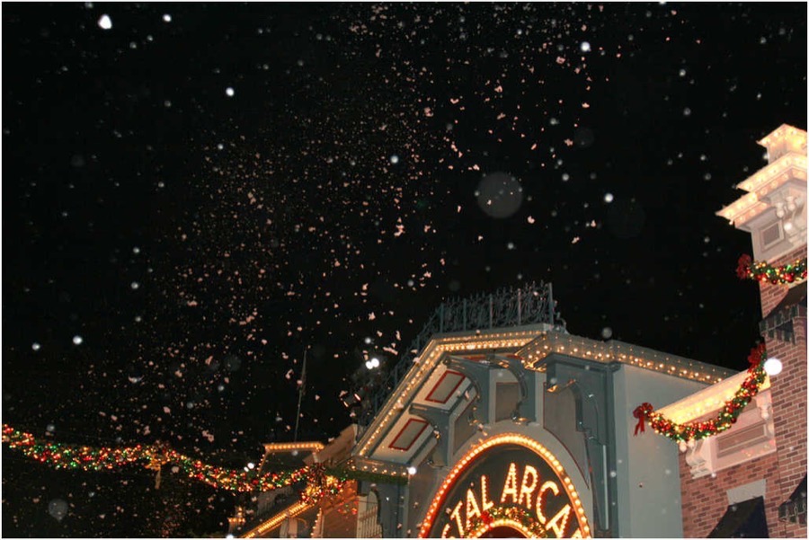 2006 Disneyland Christmas Parade