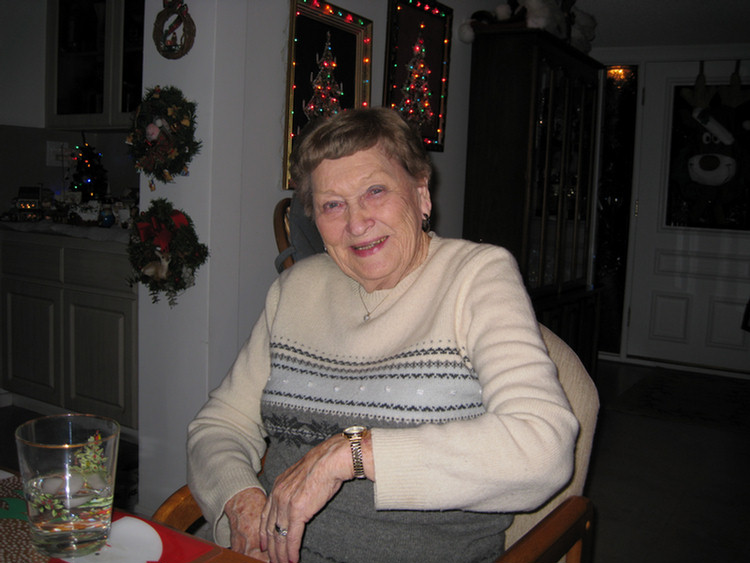 Aunr Kaye at Christmas 2008