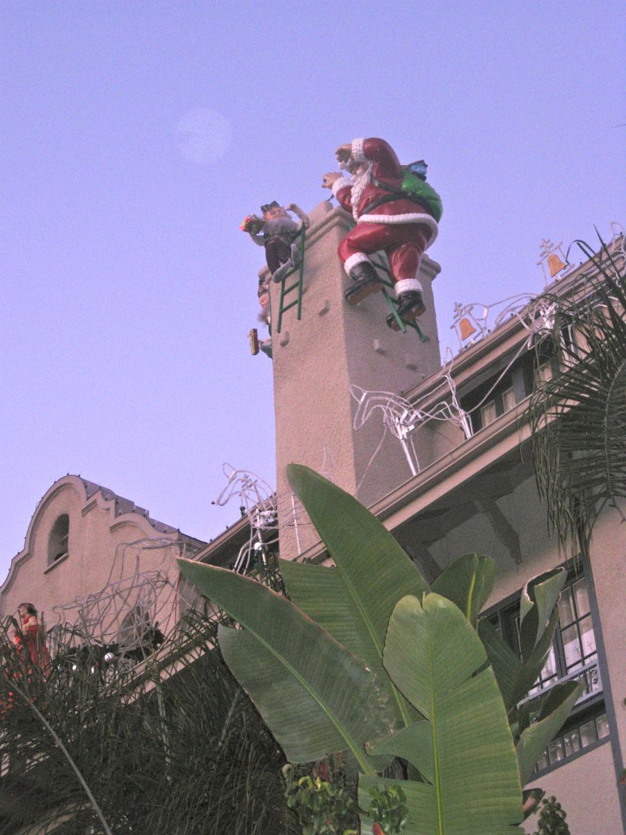 Mission Inn the day after Christmas 2011