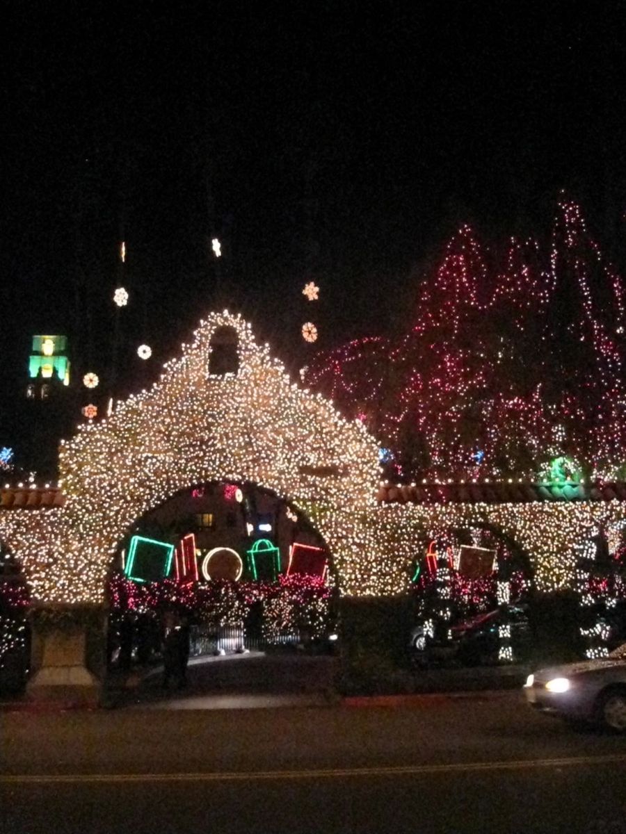 Mission Inn the day after Christmas 2011