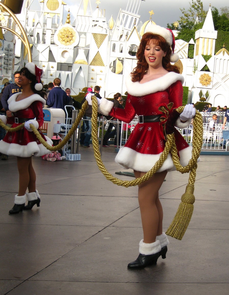 The Disneyland Christmas Eve  Parade  2012