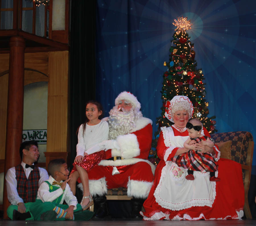 The 2014 Christmas Play gets underway