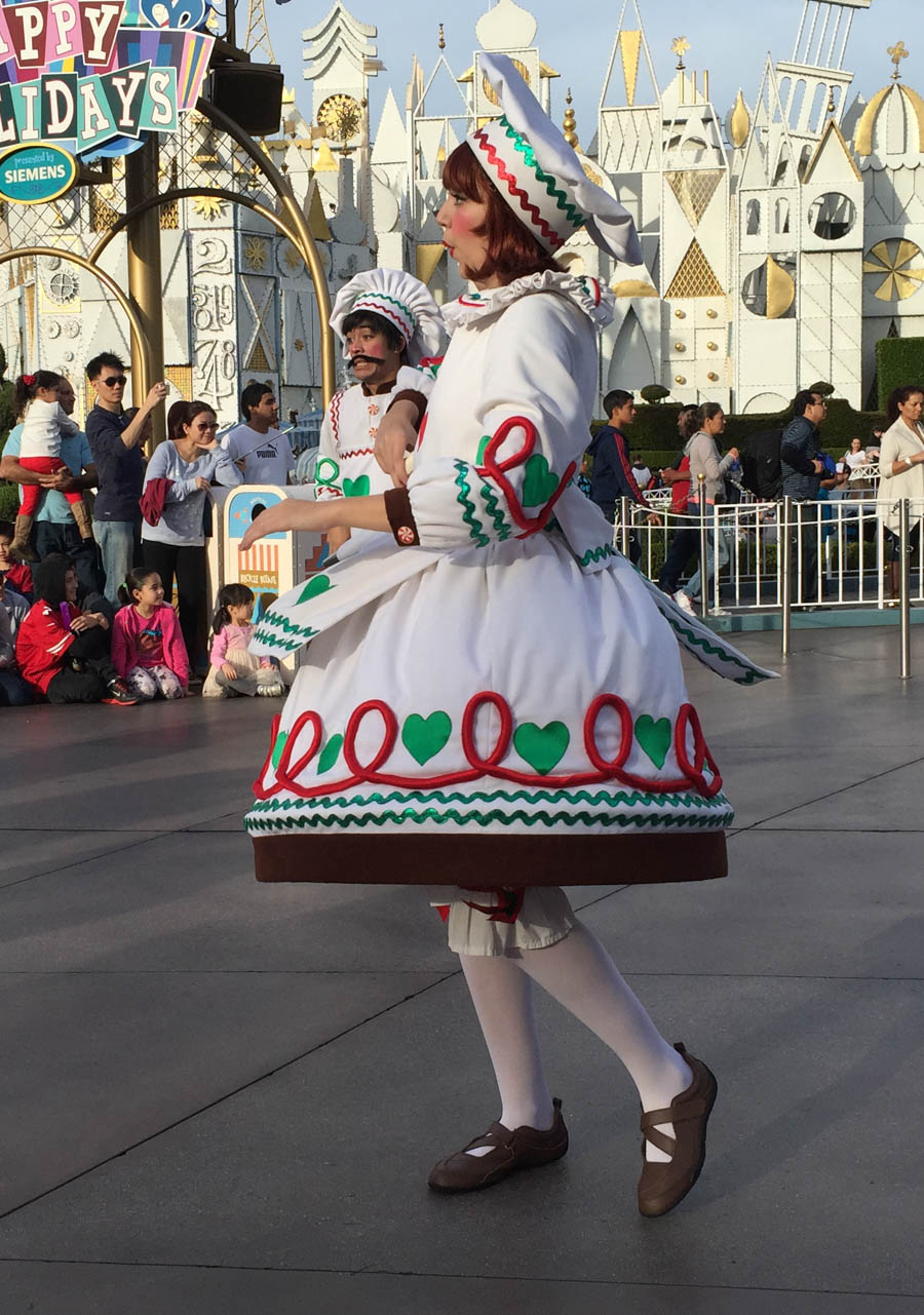 Christmas Eve Fantasy Parade at Disneyland 2014