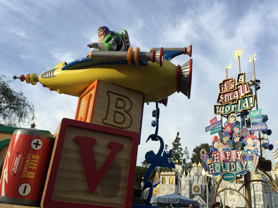 Christmas Eve Fantasy Parade at Disneyland 2014