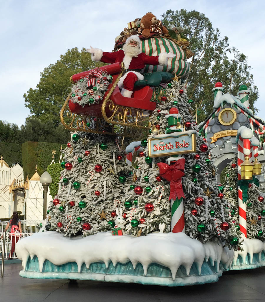 Christmas Eve Fantasy Parade at Disneyland 2014