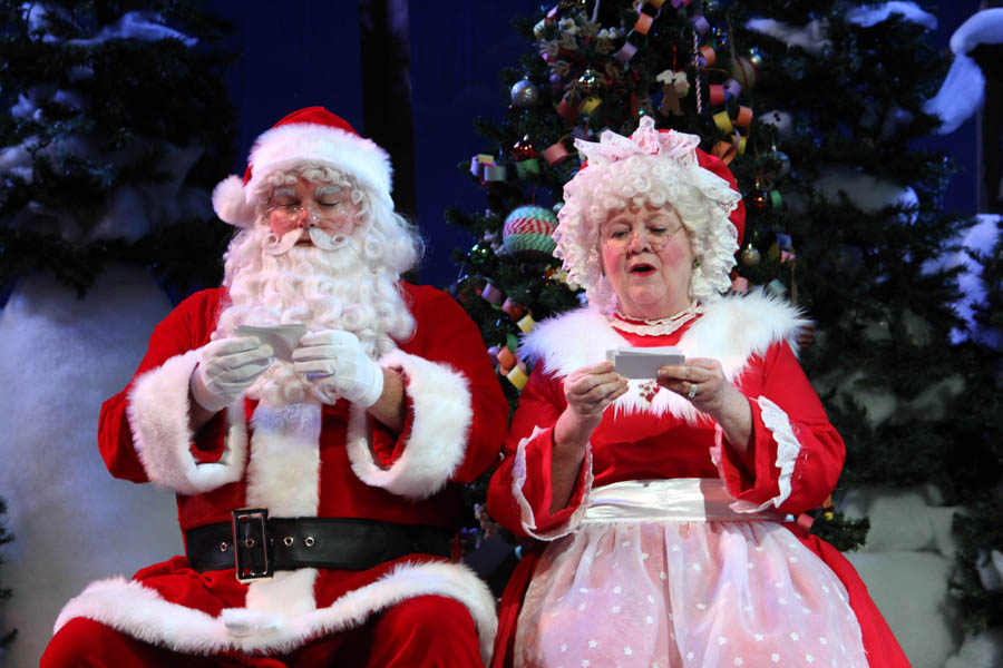 Santa gets help from the children at the 2015 Christmas Play