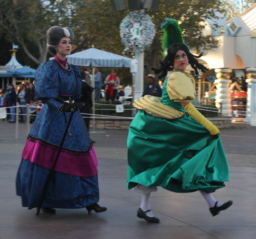 Disneyland Holiday Parade 12/24/2015