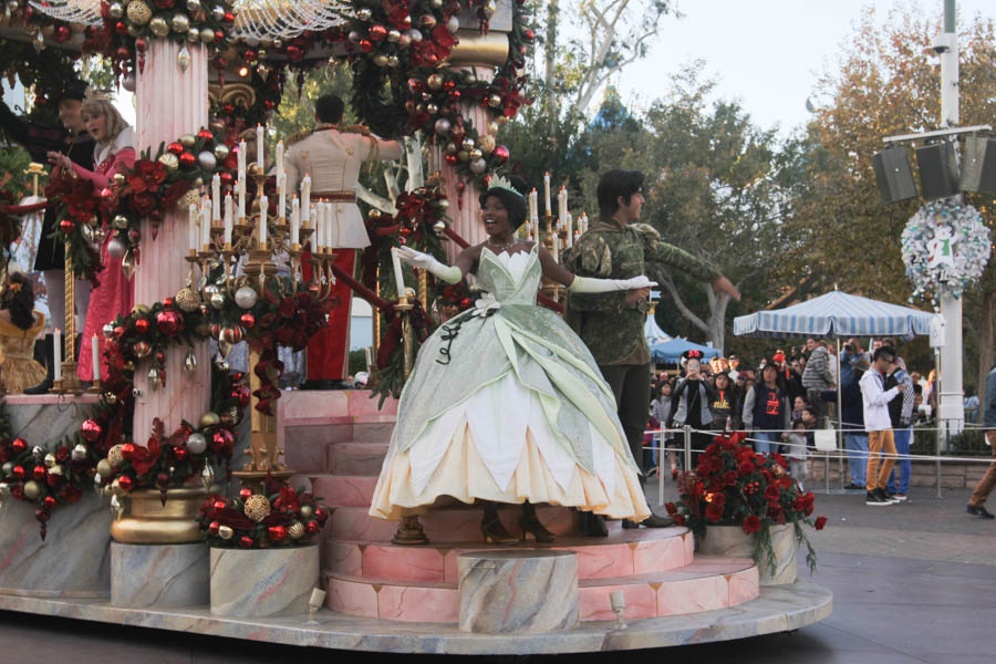 Disneyland Holiday Parade 12/24/2015