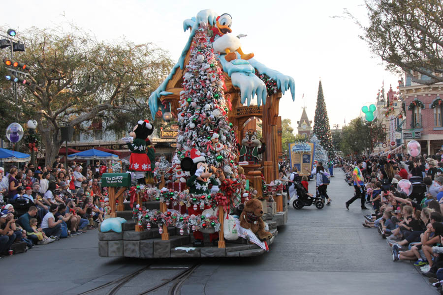 An early visit to Disneyland Christmas 2017