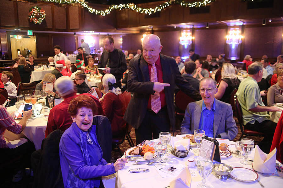 Pre-show meeting, greeting, and dining!