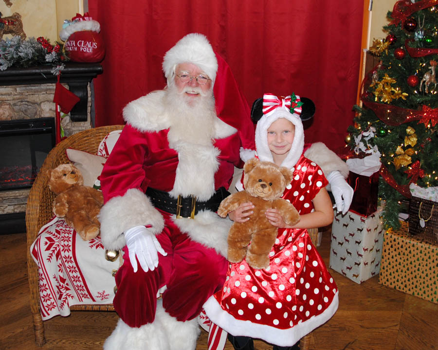 Visiting Santa Before Breakfast At Catal 12/24/2019