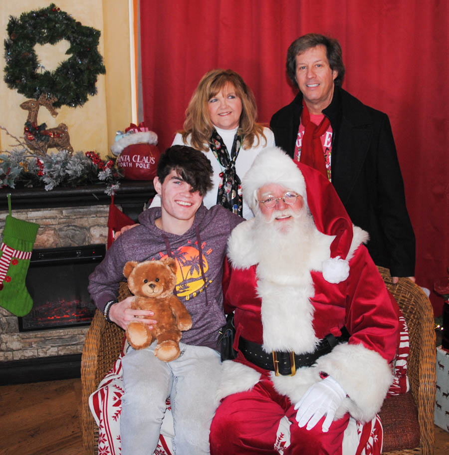 Visiting Santa Before Breakfast At Catal 12/24/2019