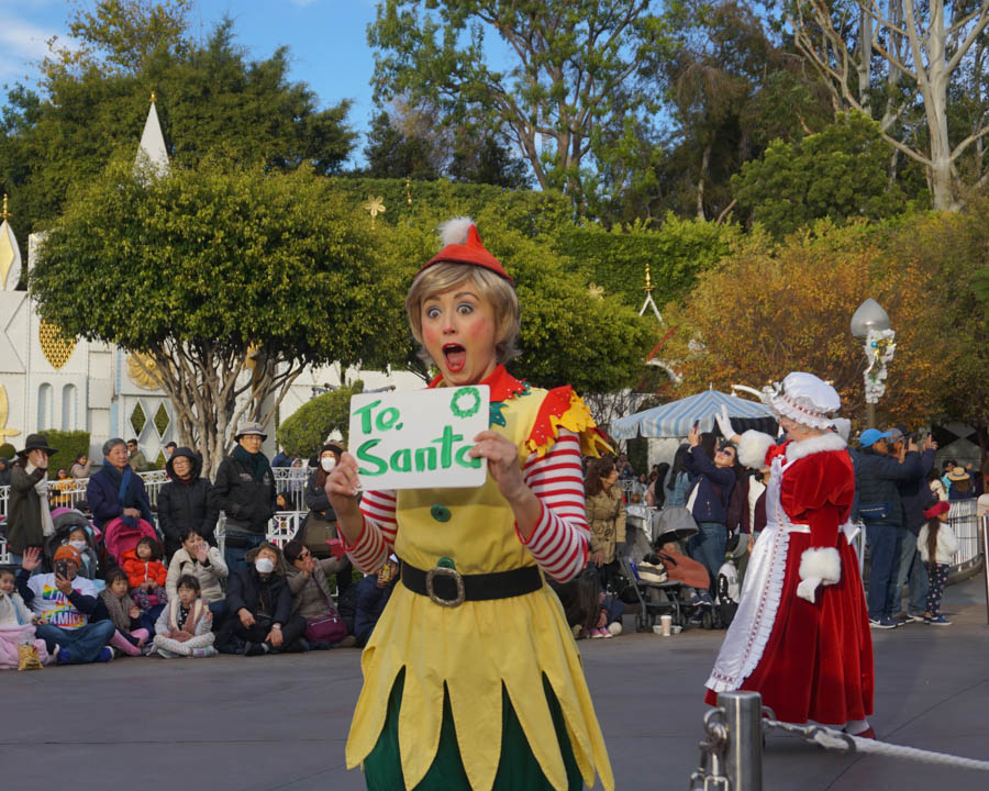 Disneyland Christmas Parade 12/24/2019