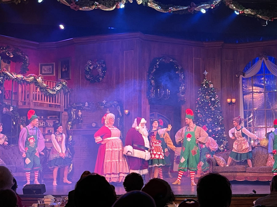 Candlelight Dinner Theater Christmas Plan 12/11/2021