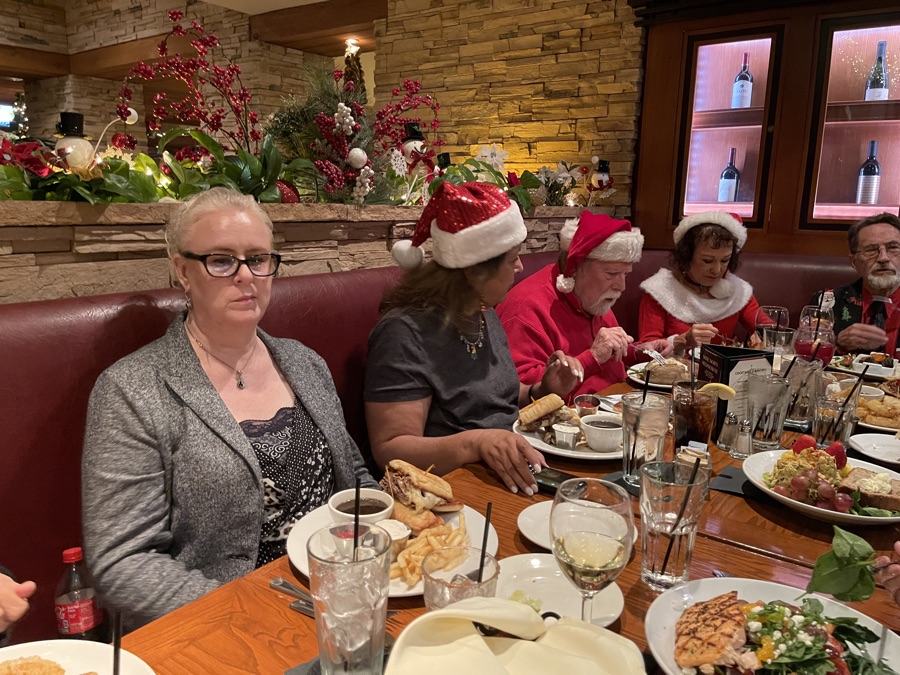 2023-11-19 Alley Cats And Dinner At Ceder Creek