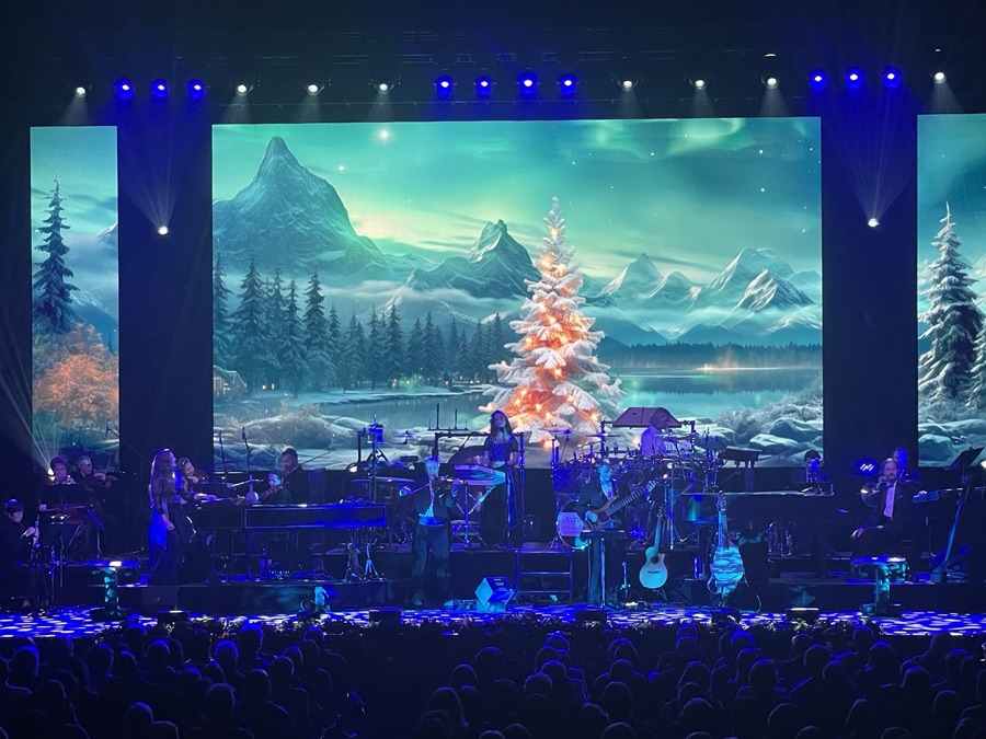 2023-11-30 Manheim Steamroller at Cerritos