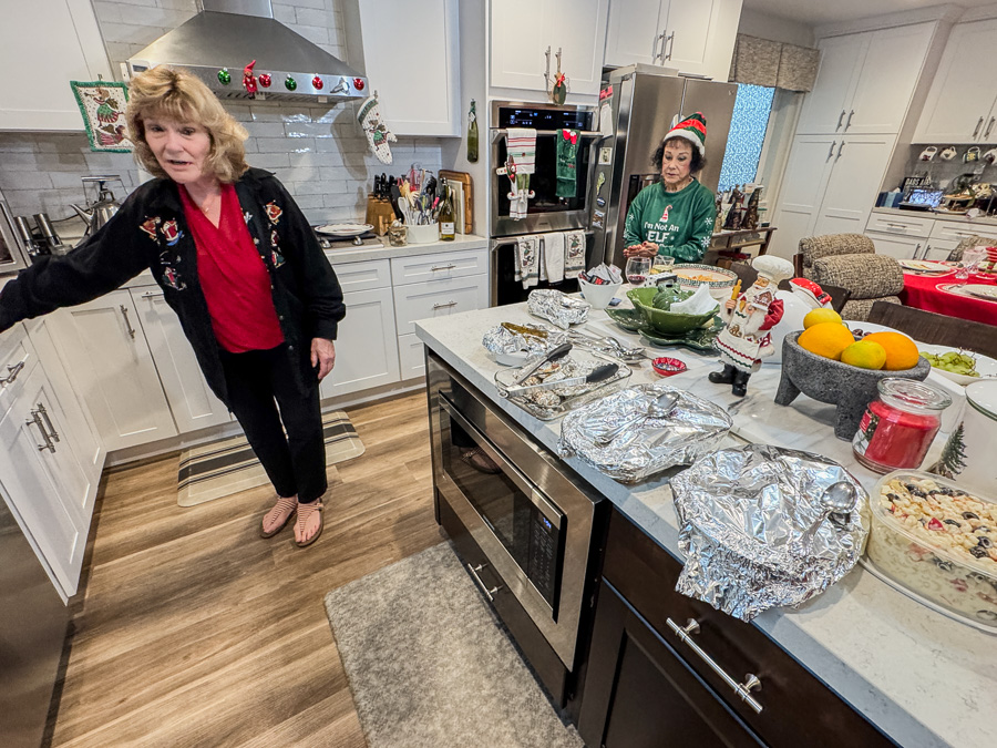 2025-12-25 Christmas Dinner With Friends And Family