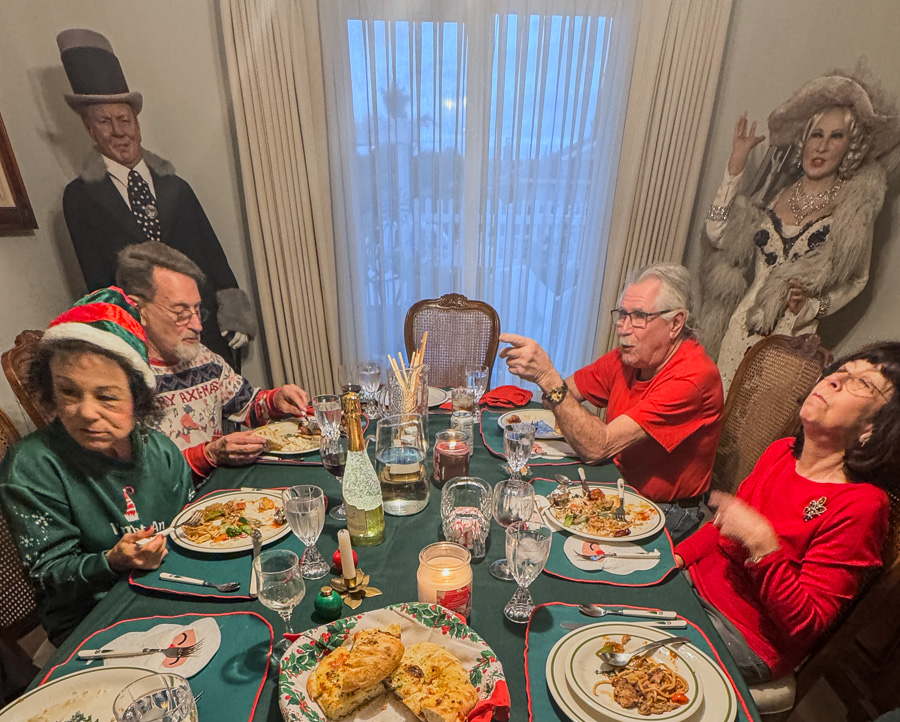 2025-12-25 Christmas Dinner With Friends And Family