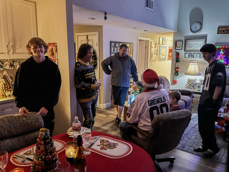 2025-12-25 Christmas Dinner With Friends And Family