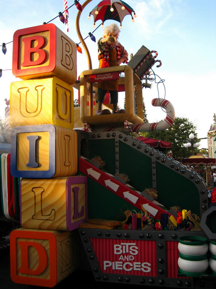 Disneyland Christmas Parade With Hannah