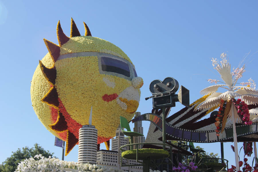 Rose Parade Floats New Years 2015 and lunch at Santorini