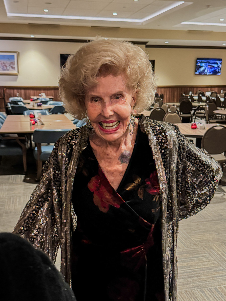 2025-12-31 New year's Eve At The Elks