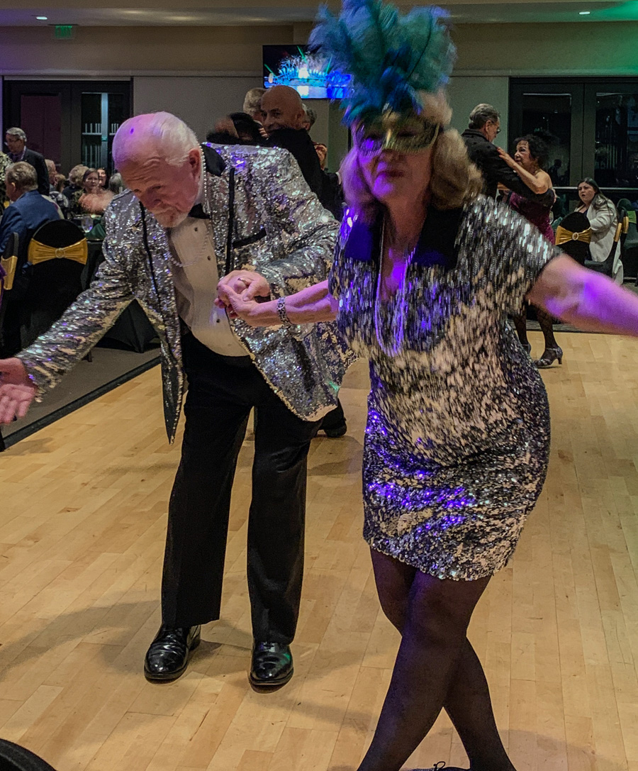 2025-12-31 New year's Eve At The Elks