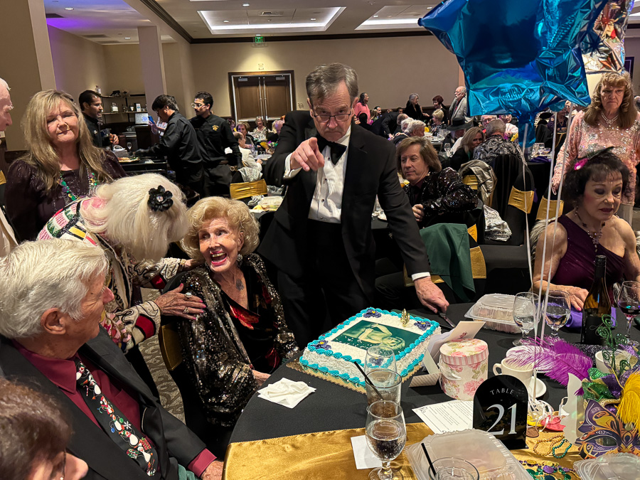 2025-12-31 New year's Eve At The Elks