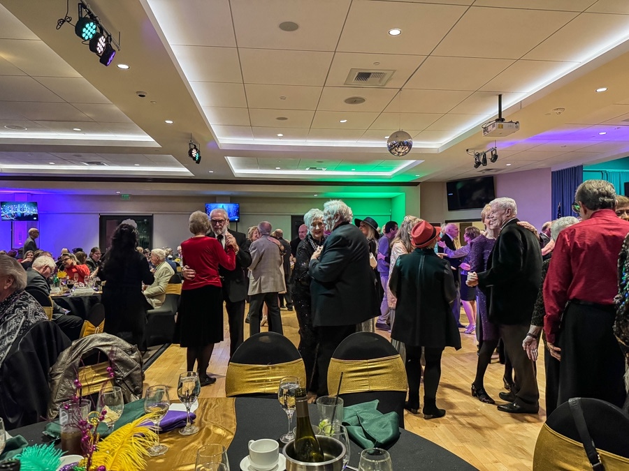 2025-12-31 New year's Eve At The Elks