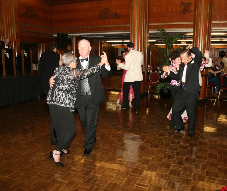 Inside the Art Deco 2010 Dance