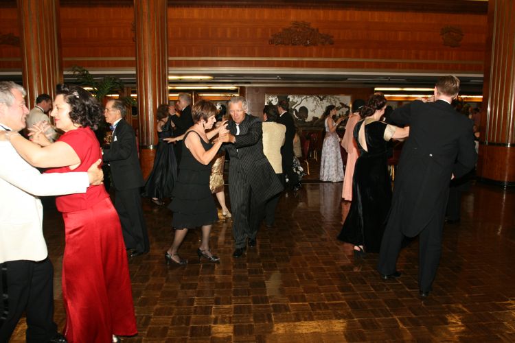 Inside the Art Deco 2010 Dance