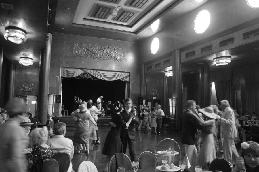 Dancing on the Queen Mary August 2014