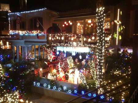 Naples California annual walk of lights