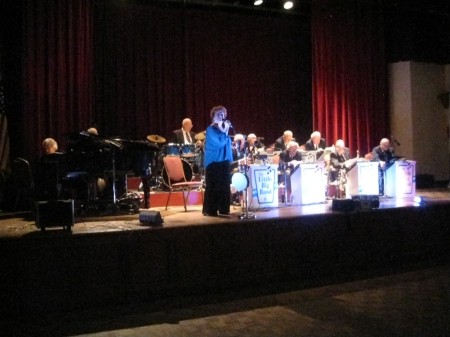 The band was super this evening... We danced until 10:30