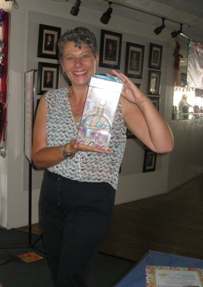 Miss Kerstin won a lillac water in a beautiful bottle