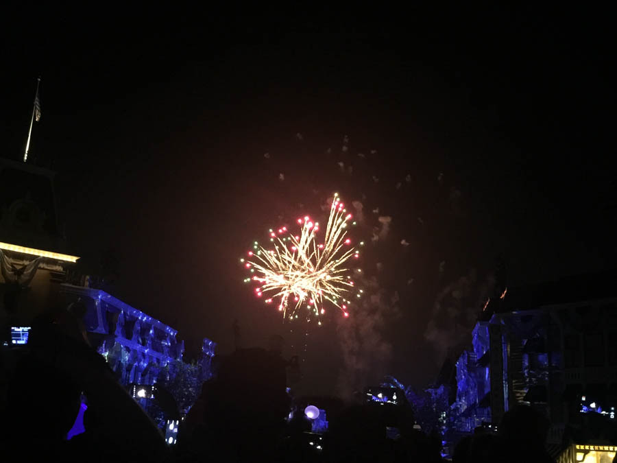 Disneyland of its 60th anniversary 7/17/2015