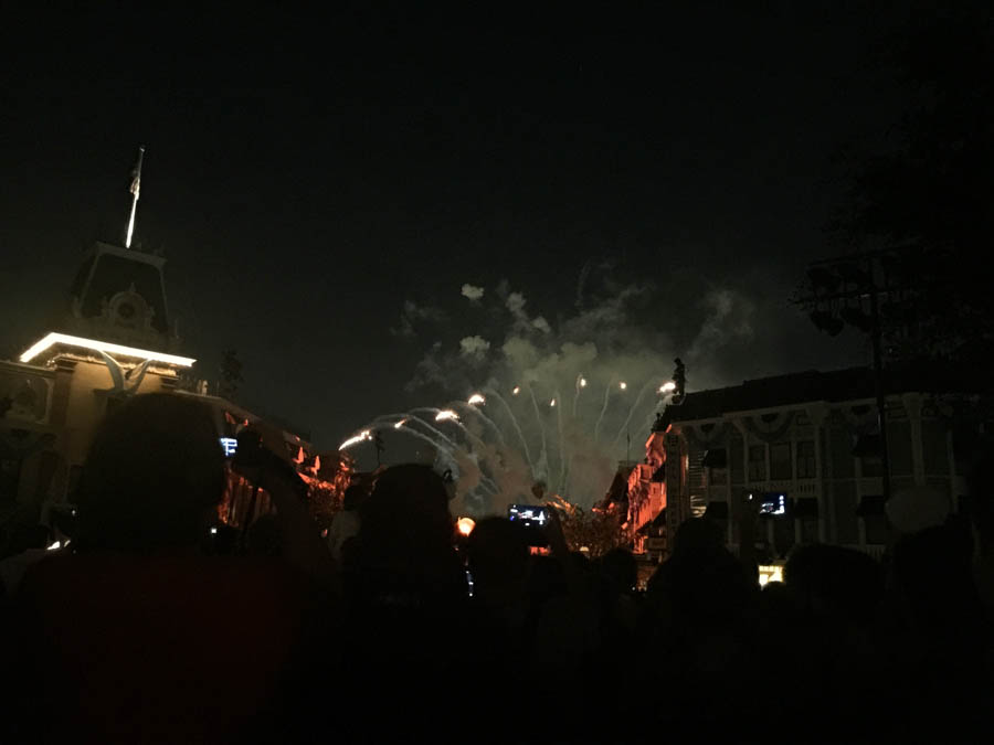 Disneyland of its 60th anniversary 7/17/2015