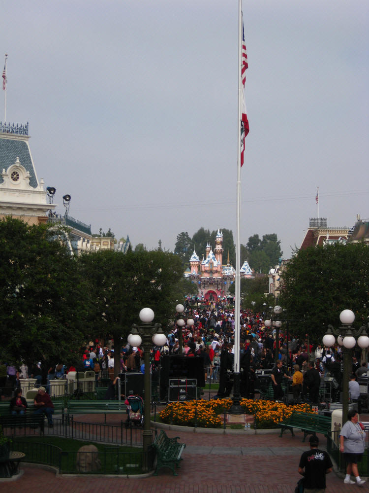 Theio's first visit to Disneyland