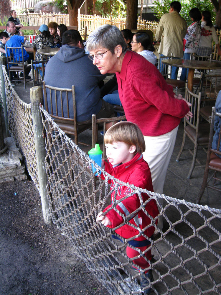 Theio's first visit to Disneyland