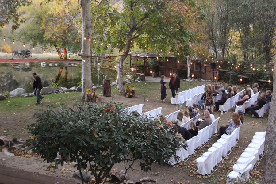 Final preparations and arrival of the guests for the Parsons/Lind wedding