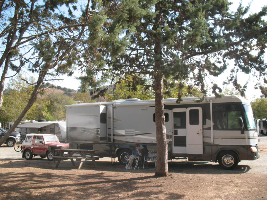 Bob and Sandy take a motorhome vacation