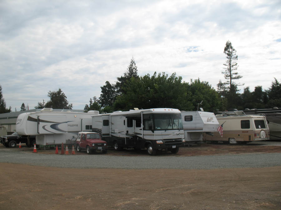 Bob and Sandy take a motorhome vacation