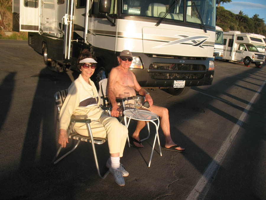 Bob and Sandy go on a motorhome adventure October 2015