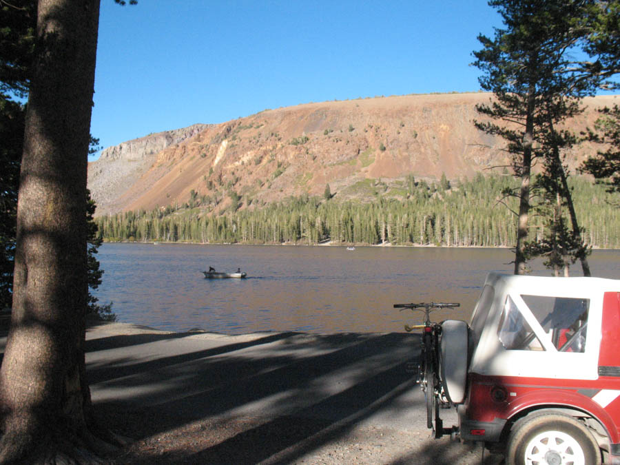 Bob and Sandy visit the local mountain communities on their September 2016 motorhome adventure