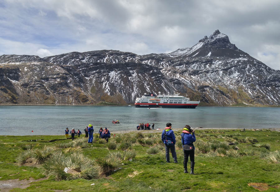 Cruising the Antarctic Sea