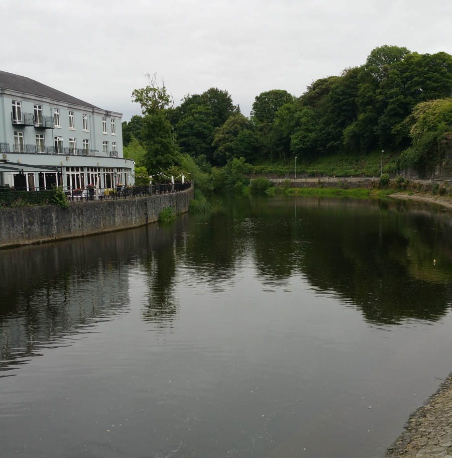 Lisa & Luisa visit Ireland June 2017