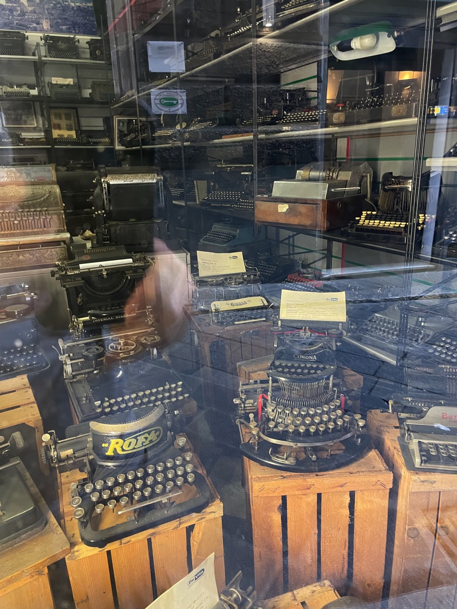 09/10/10 Bob & Donna Return to Genoa