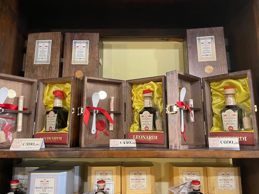 2025-09-07 Bob * Donna In Parma Area of Italy