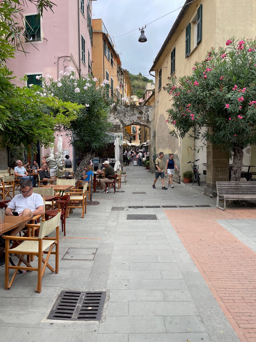 09/10/10 Bob & Donna Return to Genoa